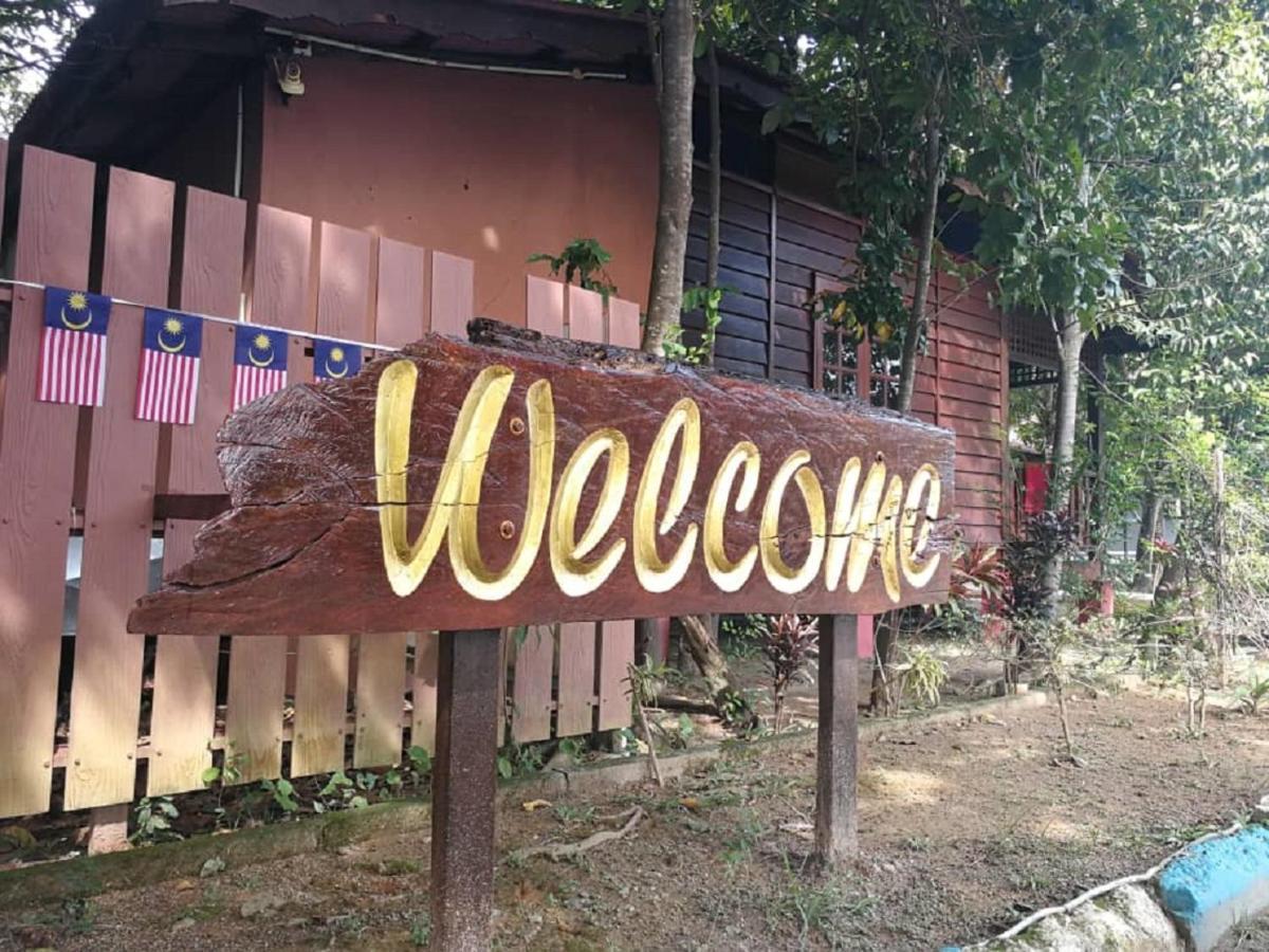Adina Drive-In Motel Cenang - Managed By Shell Out Resort Pantai Cenang  Ngoại thất bức ảnh