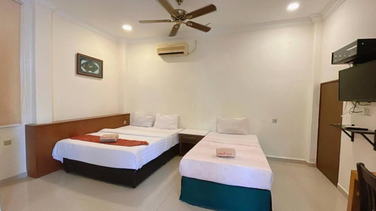 Adina Drive-In Motel Cenang - Managed By Shell Out Resort Pantai Cenang  Ngoại thất bức ảnh