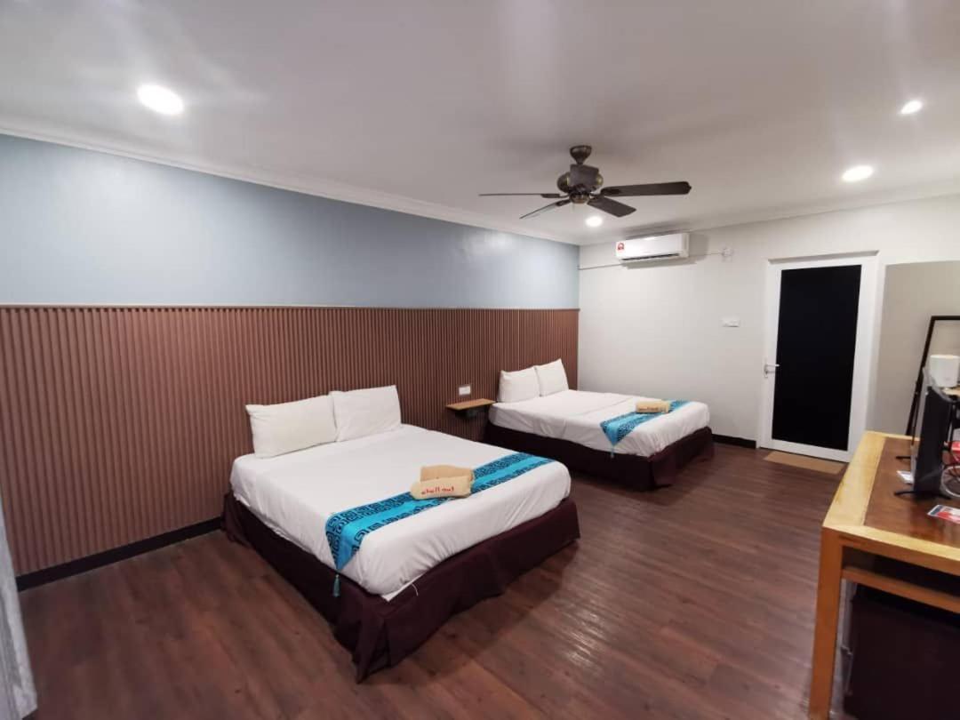 Adina Drive-In Motel Cenang - Managed By Shell Out Resort Pantai Cenang  Ngoại thất bức ảnh